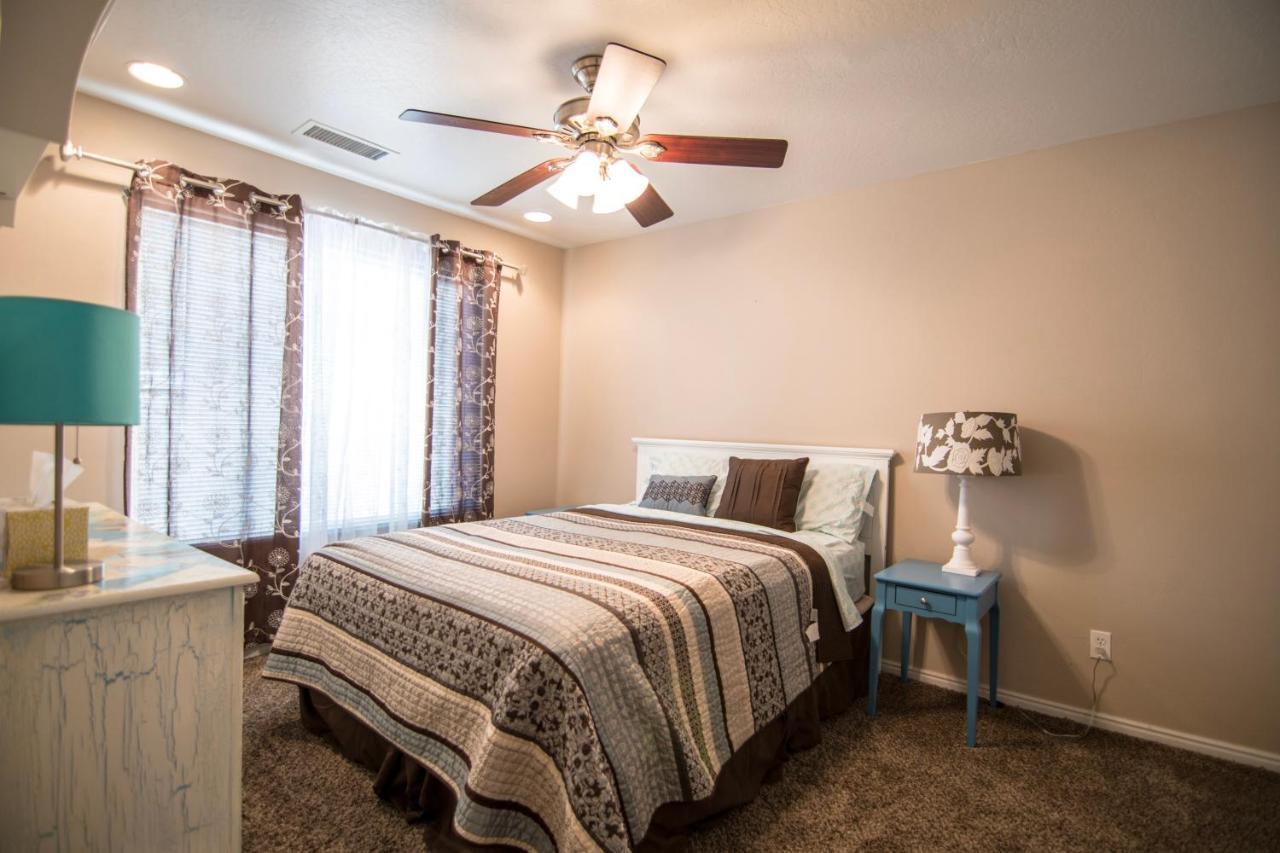 Lone Rock Retreat - 3-Bedroom Near Lake Powell Page Bagian luar foto